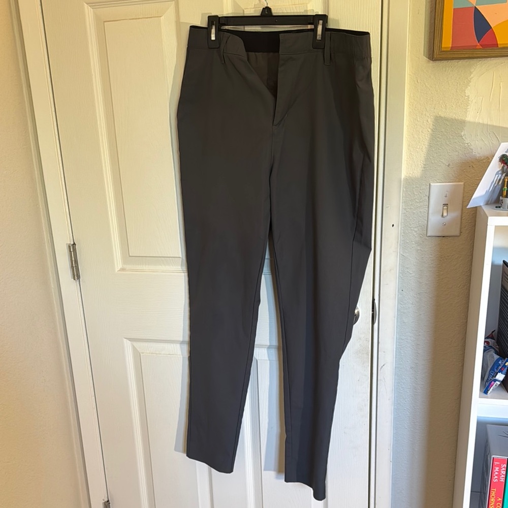 Gray Dress Pants with Classic Straight-Leg Cut